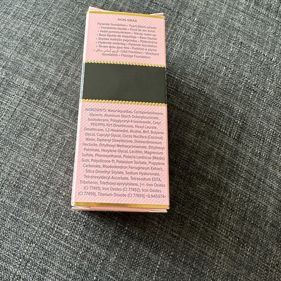 Too faced - born this way foundation - Picture 4 of 5